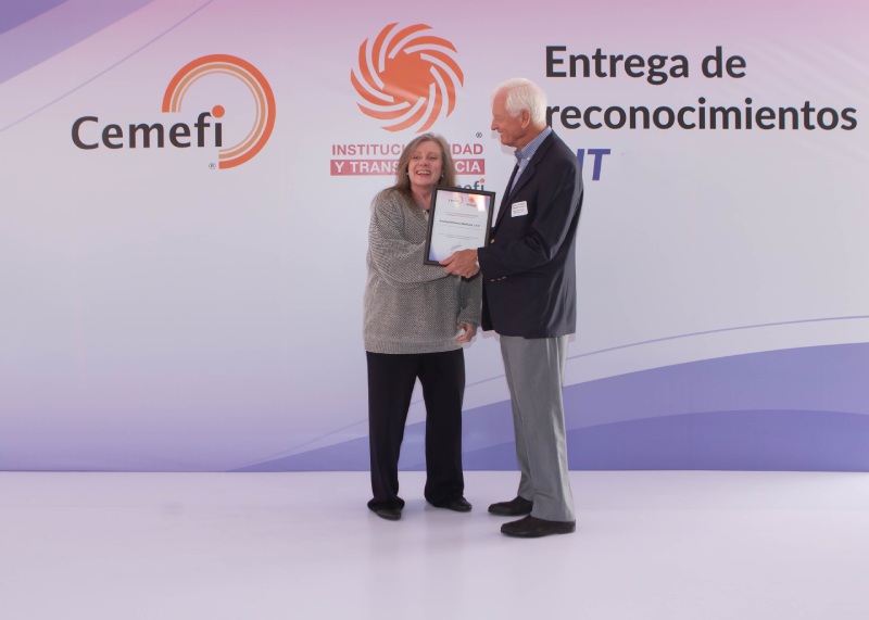 Imagen de estatuillas ESR